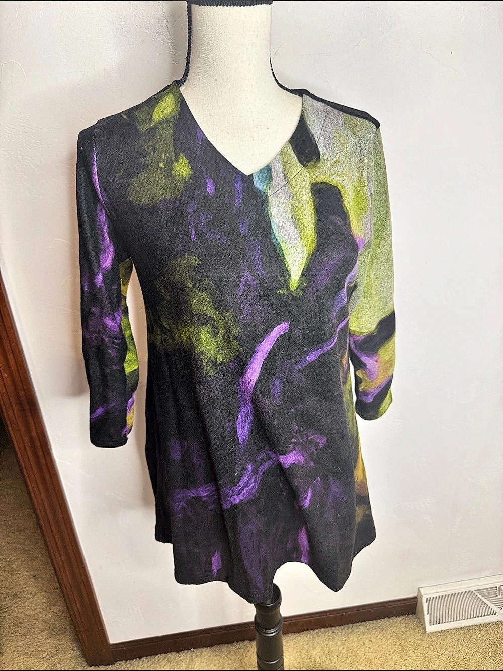 Trisha Tyler Abstract Tunic in Black & Purple Size Small